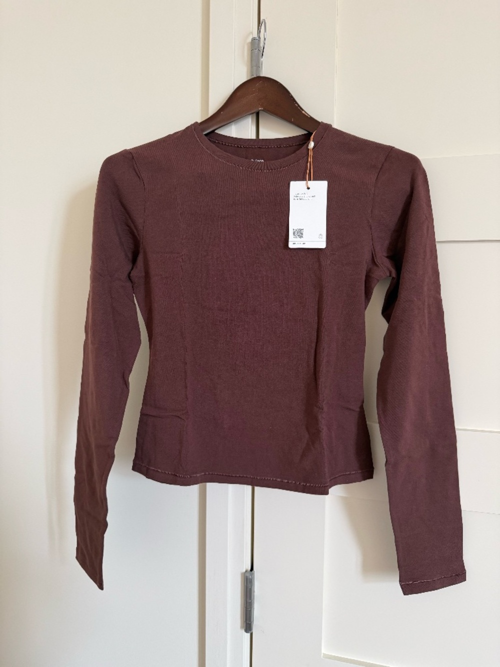 Quince Stretch Cotton Jersey Cropped Fitted Long Sleeve T-Shirt